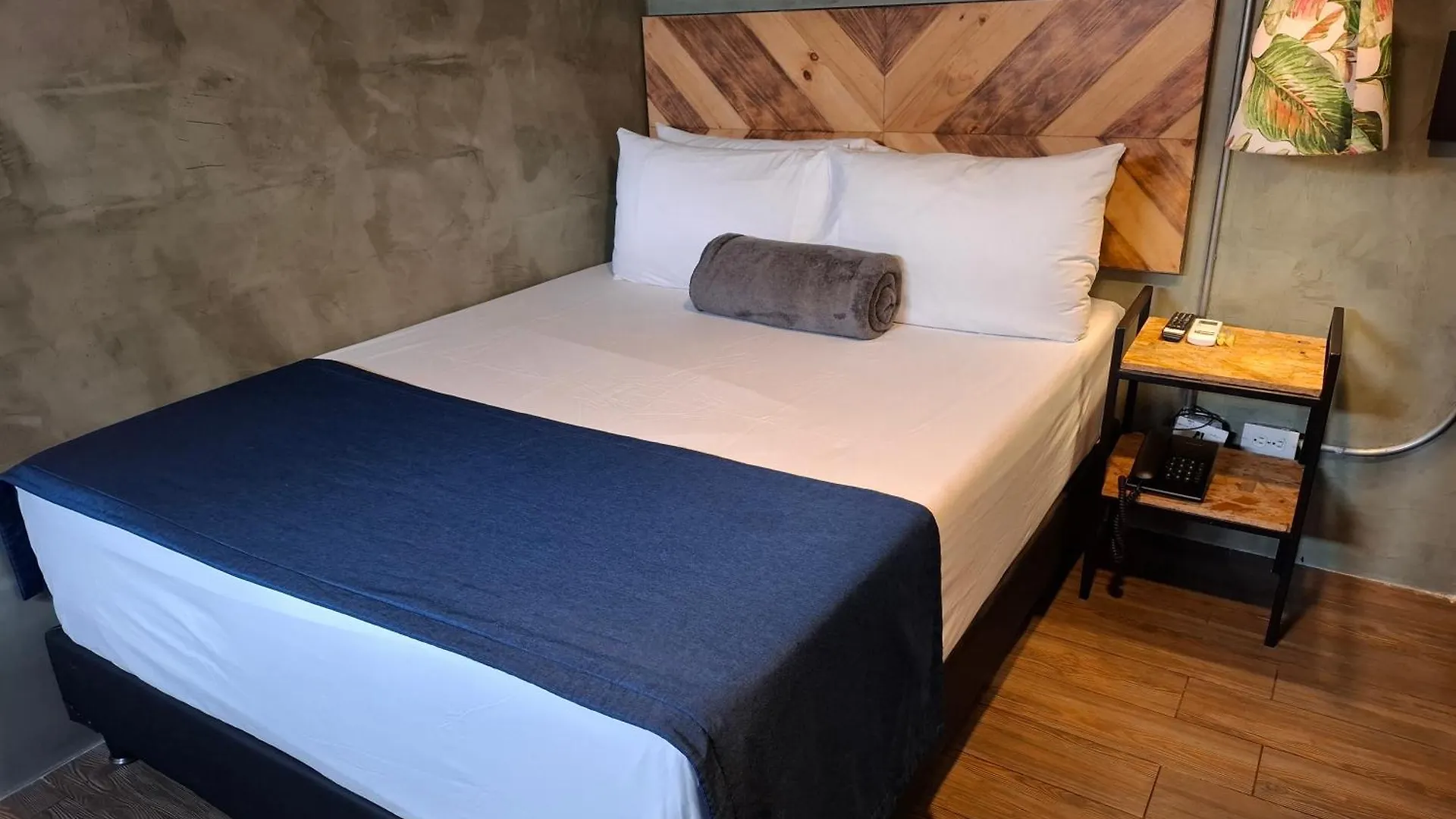 Apartamentos Llp Medellín 3*,